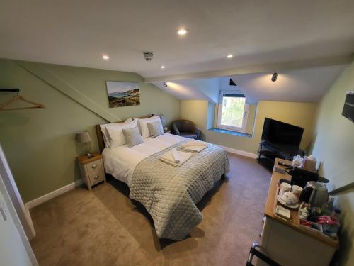 St Andrews House B&B – Lyme Regis
