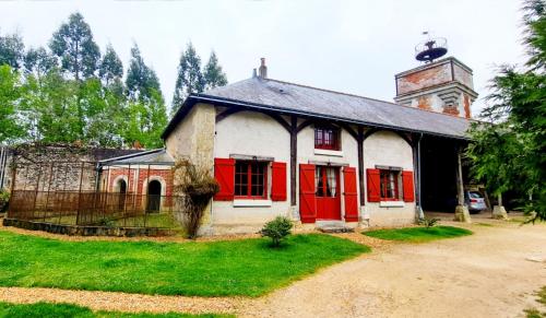 Gîte de l'orangerie du château de Jallanges- 11 personnes