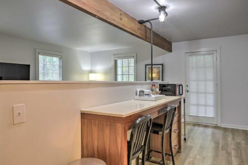 Riverdale Studio about 18 Mi to Downtown Atlanta! in Fayetteville (GA)