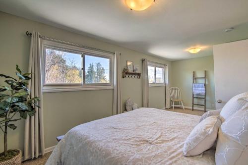 Ellensburg Home with Mountain Views on 3 Acres!