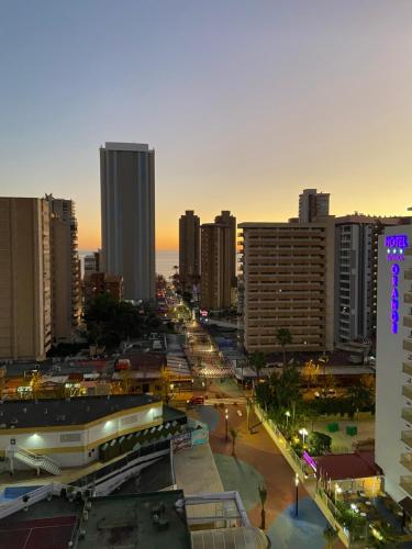  Superbe chambre en résidence avec piscine, Pension in Benidorm