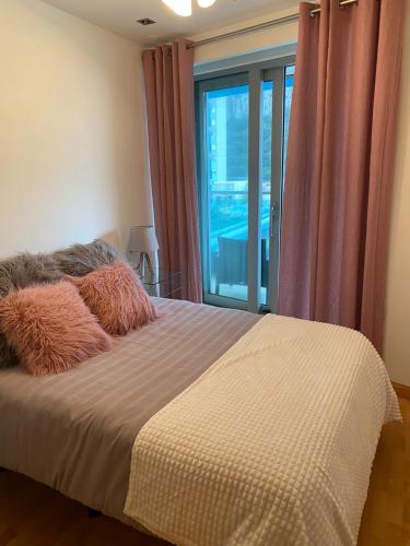 2 bedroom 1 bathroom apt with Communal pools in Ocean Village in Gibraltar