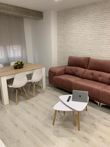  Las Terrazas de La Paz, Apartamento nuevo junto al Ayuntamiento, Unterkunft in Logroño