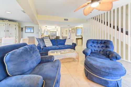 Paradise Ocean 3 Bedrooms Sleeps 6 Vilano Beach Pool Ocean Front - image 7