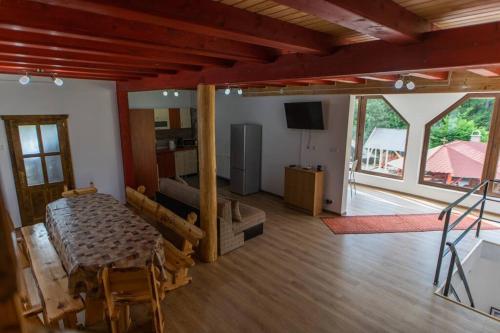 Bucsin Kulcsosház (Bucsin Kulcsoshaz) in Joseni