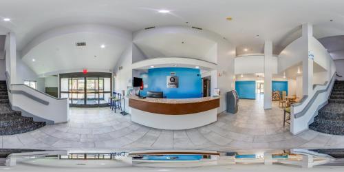 Lobby, Quality Inn & Suites Richardson-Dallas in Plano