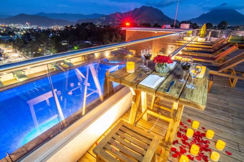 Swimming pool, LATAM HOTEL Plaza Pradera Quetzaltenango in Quetzaltenango