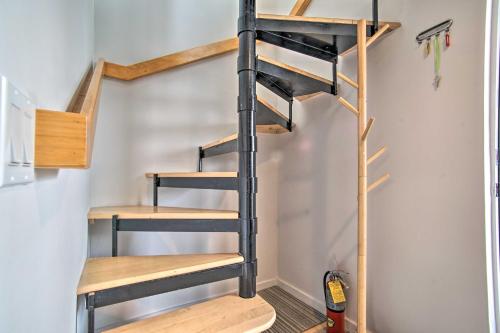 Bayfront Provincetown Condo on Commercial Street! - image 4