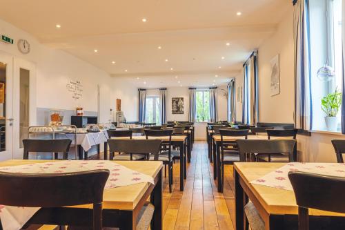 Ételek és italok, Fränkische Landherberge, Hotel Garni (Frankische Landherberge, Hotel Garni) in Sesslach