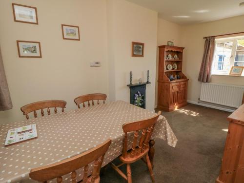 Bellafax Cottage 5