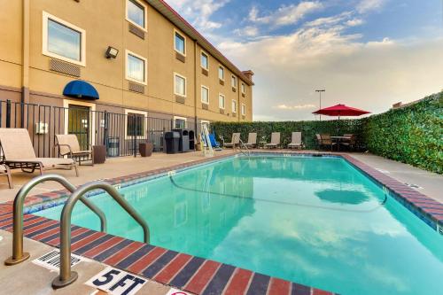 Best Western PLUS University Inn & Suites in Wichita Falls, USA