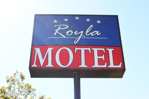 羅伊拉汽車旅館 (Royla Motel) in 波莫納(CA)