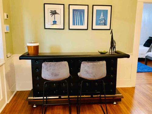 Pershing Place: Historic home with heated spa/pool by Zoo, Pearl, Golf, Witte near Brackenridge Park