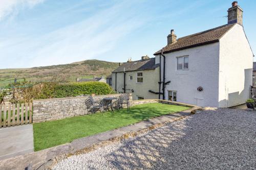 Smithy Cottage Hope Valley - image 3