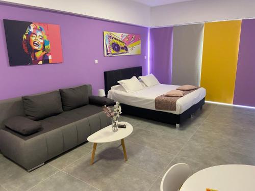 Connect Suites, Atény