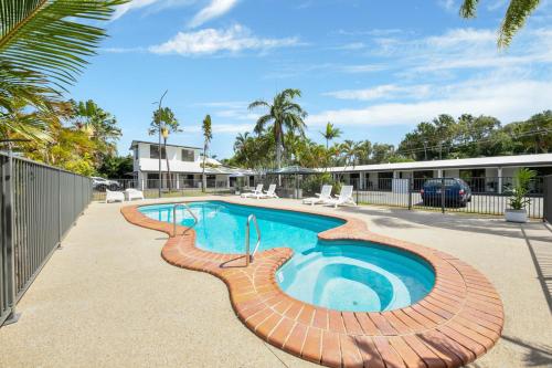 Kinka Palms Motel