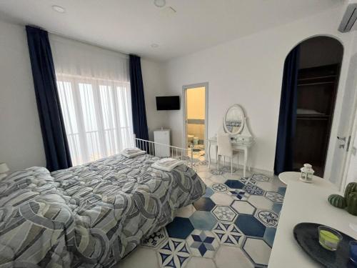 1 queen bed