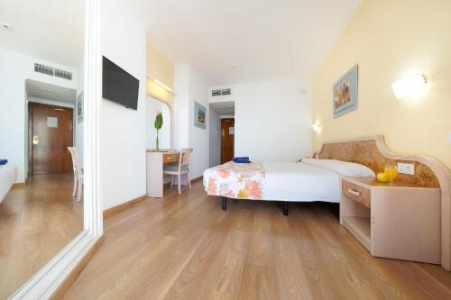 Beverly Park - image 4