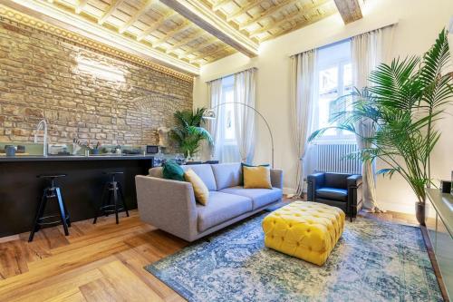 PALAZZO DEI SIGNORI LUXURY DESIGN LOFT APT with view, Florence