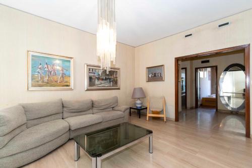 GuestHost - Massaua Roomy Vintage Apartment, Turín (fotografie 2)