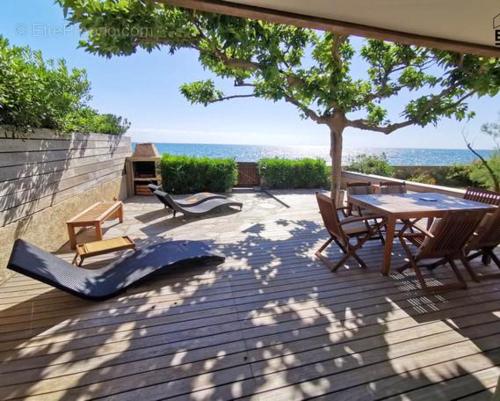 Maison de 4 chambres avec vue sur la mer terrasse amenagee et wifi a Lucciana gîte à louer Forêt de Calghete