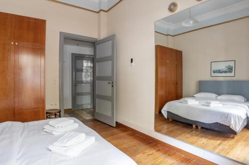 Ideal 4 bdr Apartment in Plaka for 10!, Athens (photo 10)