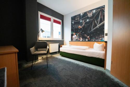 Feel Good Hotel - Tap to explore photos