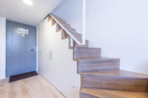 Small Cozy two-level Apartments 9 5