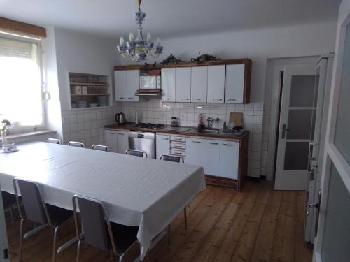 Cocina, APARTMA HLUBOKA in Hluboka Nad Vltavou