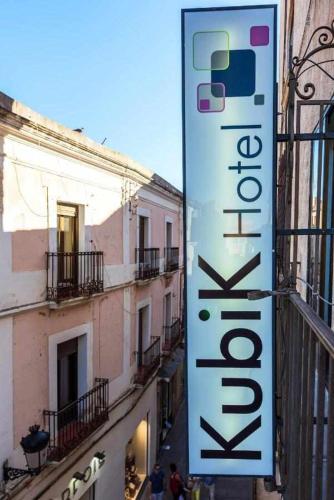 KubiK HOTEL in Cáceres