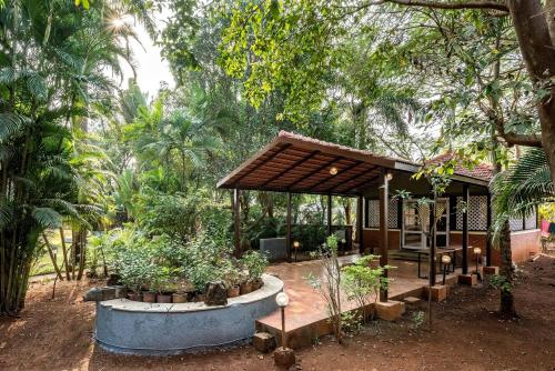 SaffronStays Foresta By The Lake, Kamshet