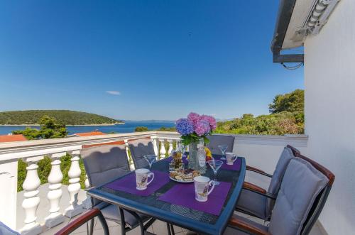 Apartment Zvonimir - Nečujam