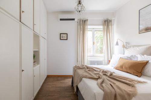 iFlat Bright Apartment near Caracalla Baths