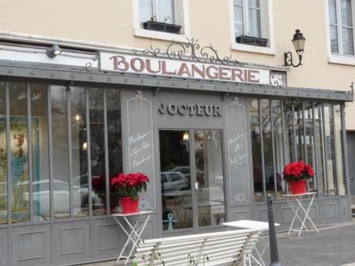 Nearby attraction, "Envie Lyonnaise" Location - 14 personnes - Terrasse - WIFI fibre optic in Other