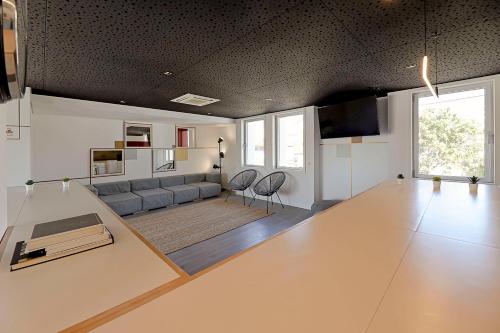 Uporto House Residence 5