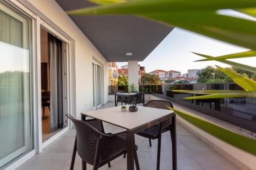 ระเบียง/ชานเรือน, Villa Fortis B&B in ออกรุค กอนจิ