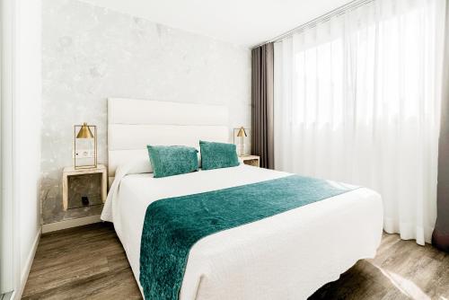 Bristol Sunset Beach - Holiday Apartments - image 12