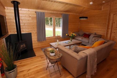 Cambridgeshire Lakes - luxury lodges in a stunning lake location