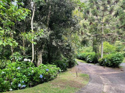 Natureza e área gourmet em Campos do Jordão