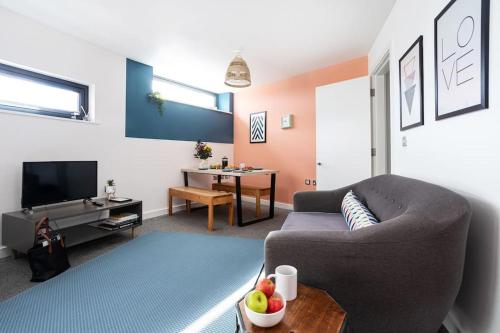 Bridge Square Apartments - image 2