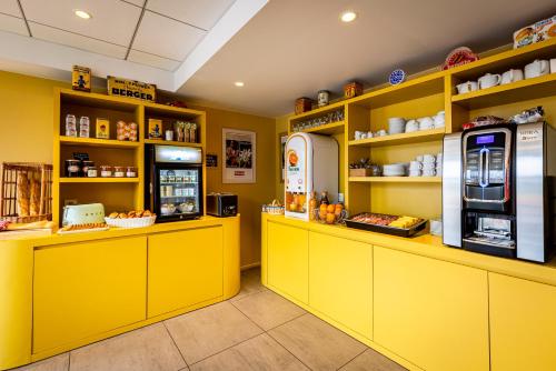 Coto Hotel - image 10