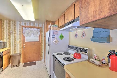 McCall Rustic Retreat - Walk to Payette Lake!