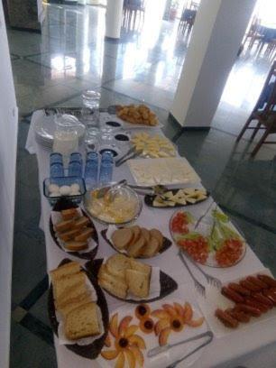 Hotel Moris photo