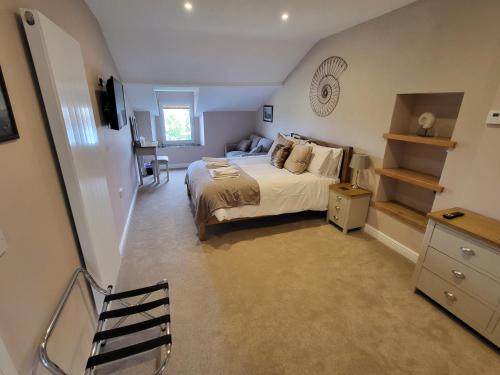 St Andrews House B&B – Lyme Regis