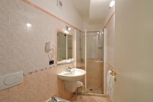 Hotel La Pergola - image 3
