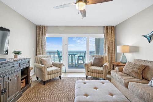 Islander Beach Resort by Panhandle Getaways - main image