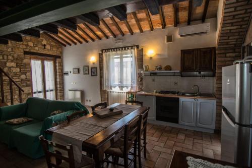  Bio Agriturismo Montemenardo Apartments in Todi