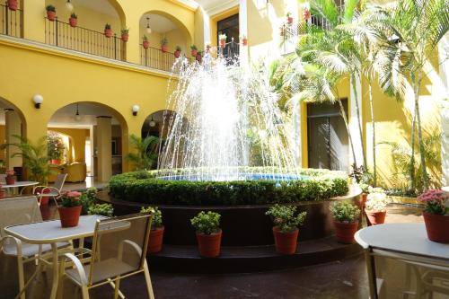 Vista exterior, Hotel America in Colima