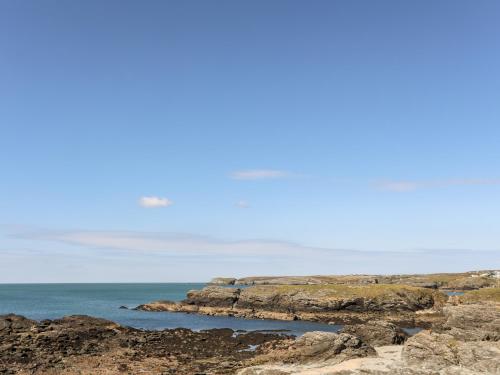 Isallt Cove - image 10