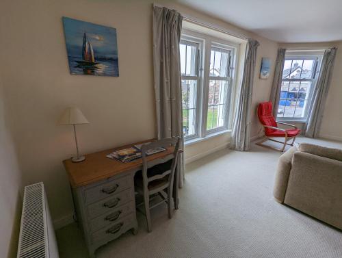 Sea Horizon View - image 9